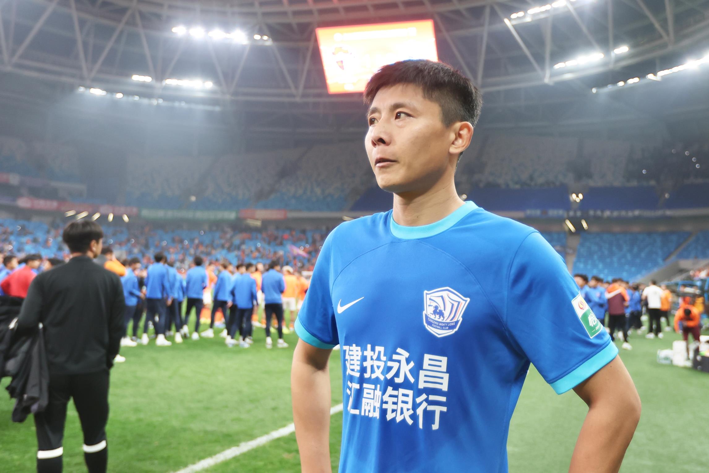 今天第5個(gè)！鄭凱木質(zhì)疑滄州：連續(xù)四年欠球員工資，還能過(guò)準(zhǔn)入？