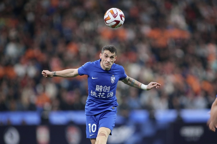 斯基拉：中超舊將斯坦丘接近免簽加盟熱那亞，合同期限到2027年