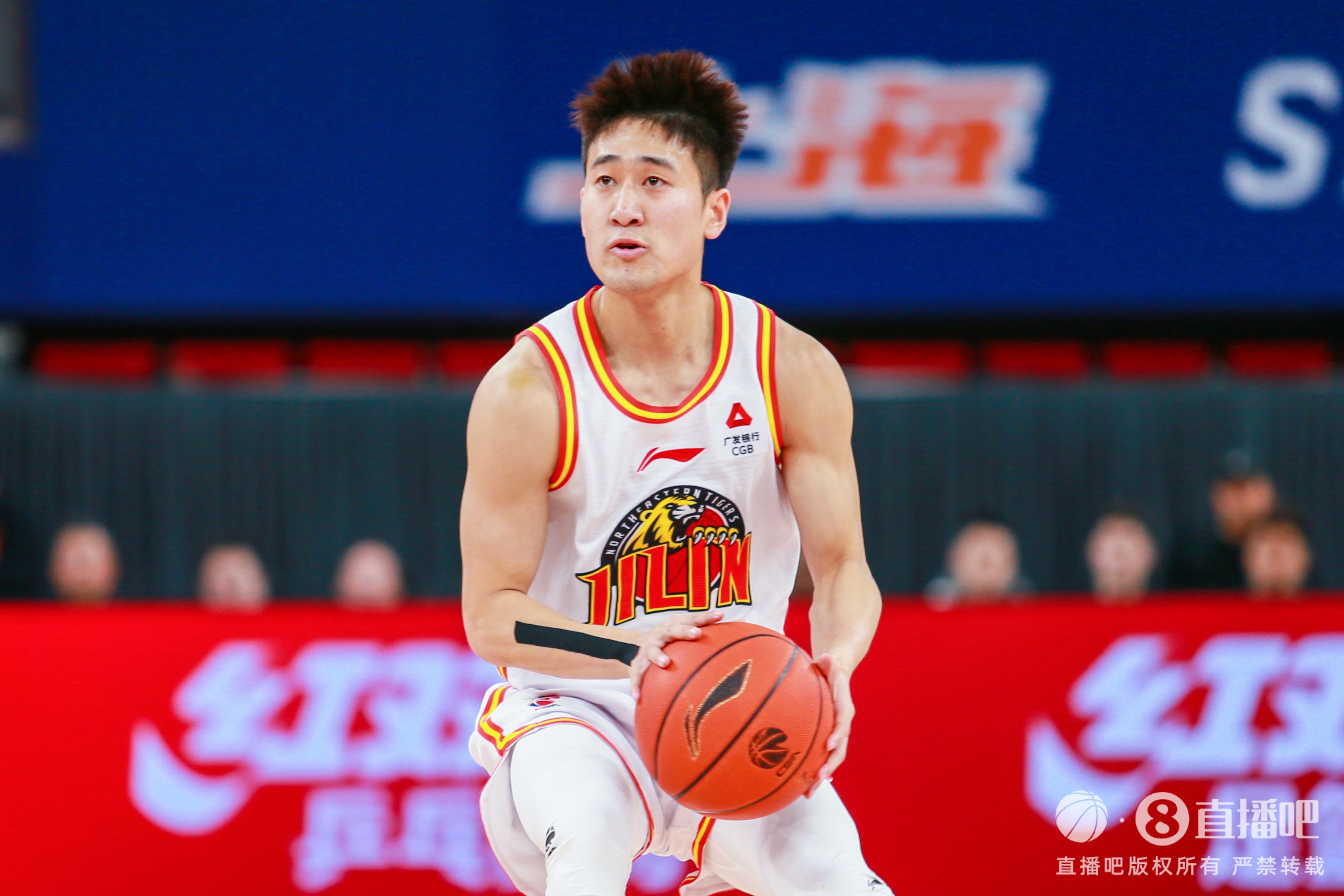 效率不高！姜偉澤13中5拿到14分 三分9中2