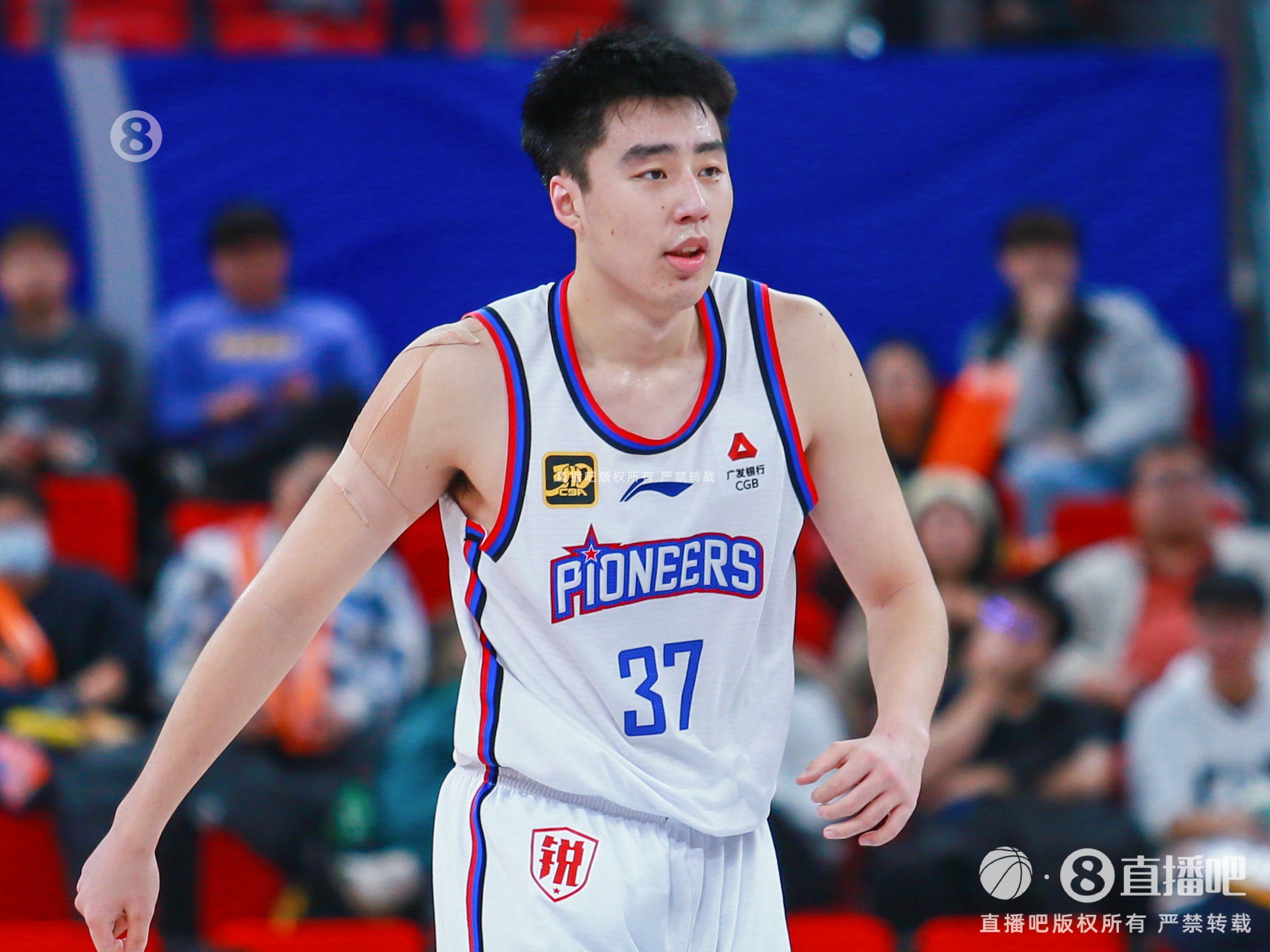 無奈最后6犯離場！杜伯超20中10&三分8中3空砍24分4板2帽