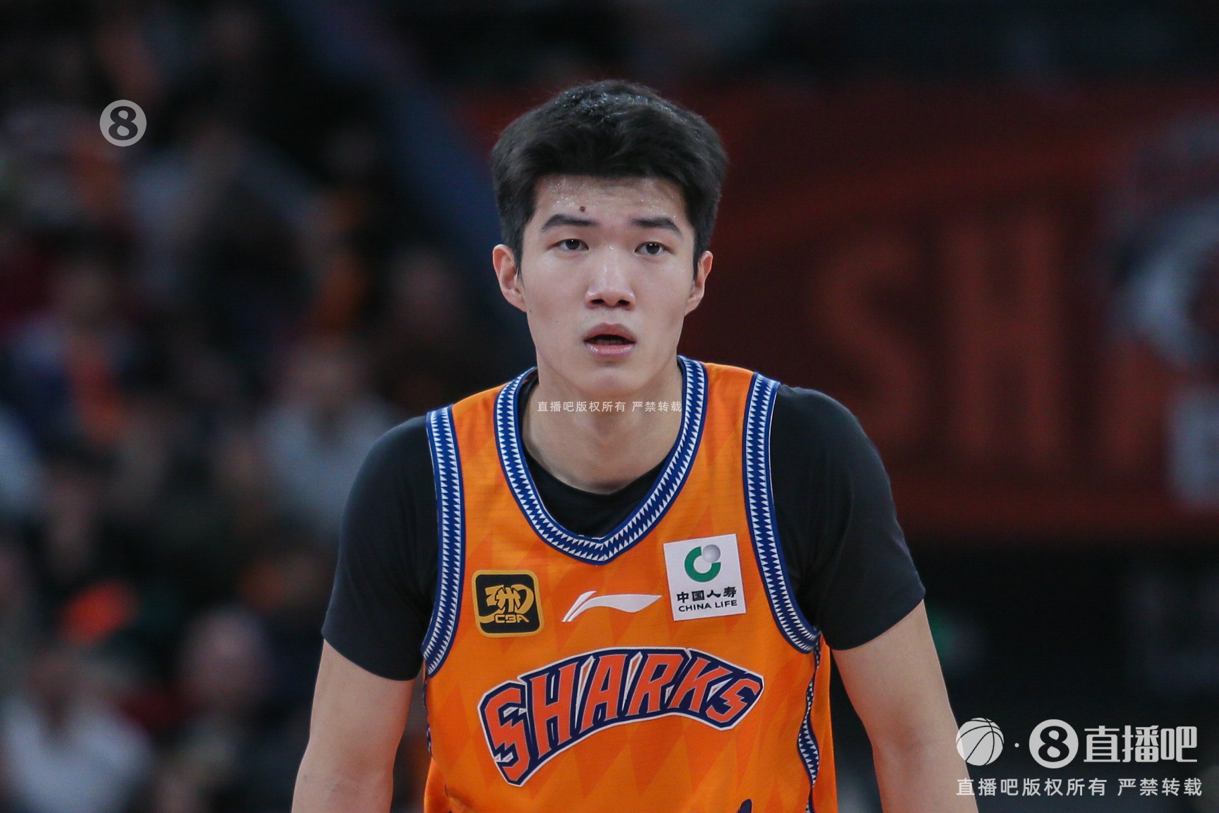 率先發(fā)力！偰李永煒首節(jié)5中4拿到11分 三分4中3