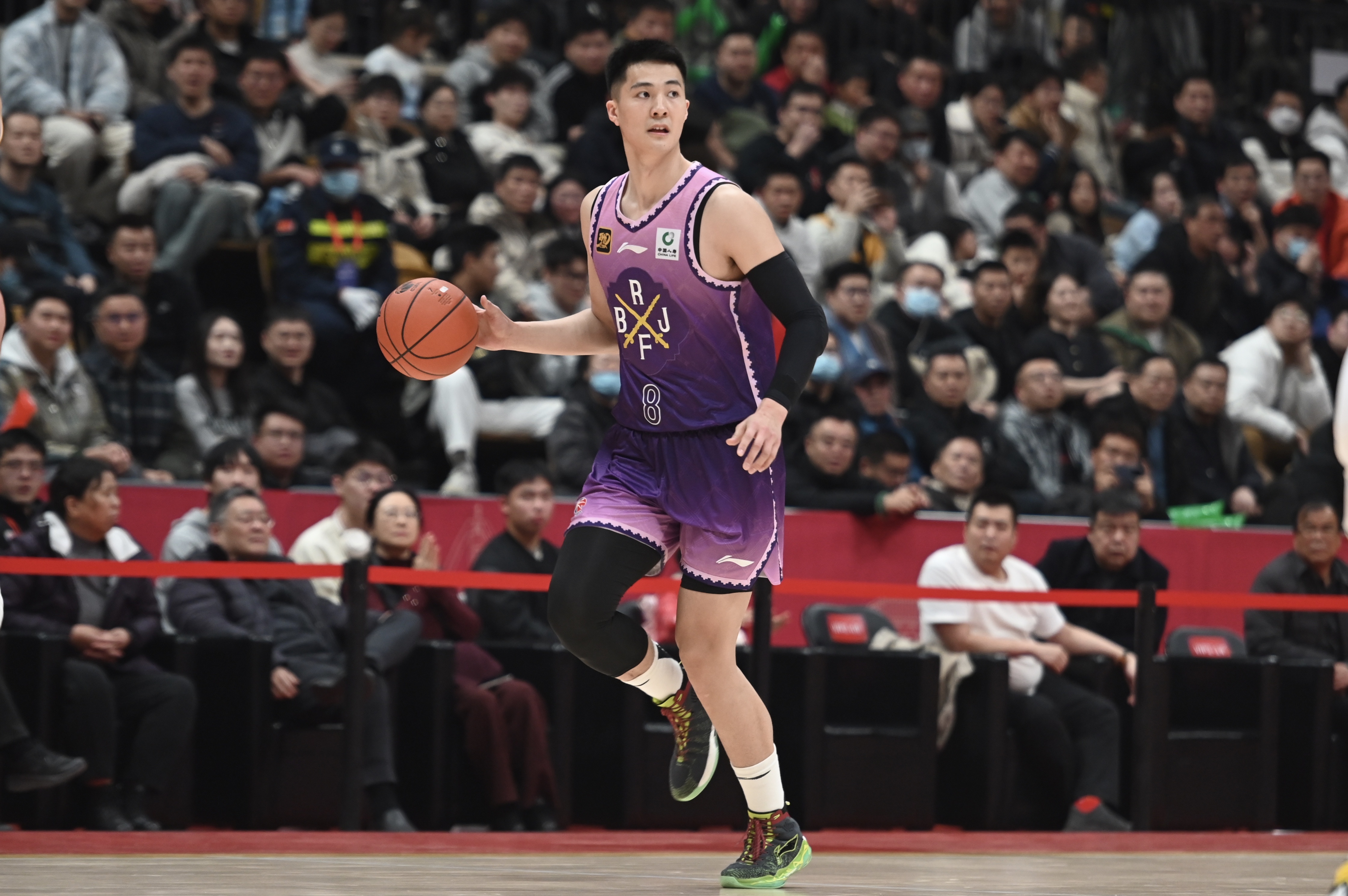 打得不錯！朱松瑋半場6中3&三分2中1拿7分&搶下7個籃板